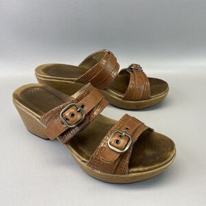 Dansko Sz 38 / US 8M Snake Skin Print Leather Platform Wedge Buckle Sandal Shoes